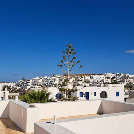 Piperi On The Rocks * Naousa (Paros)