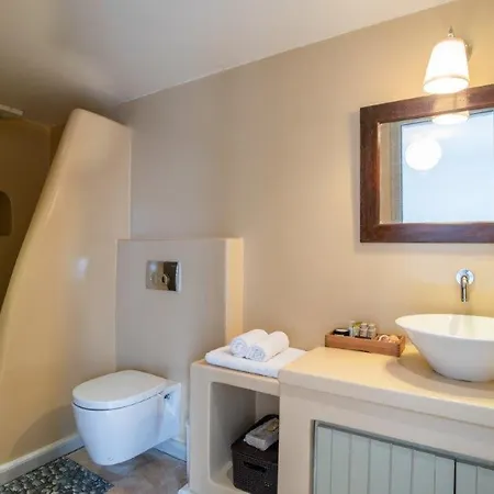 Villa Piperi On The Rocks Naousa (Paros)