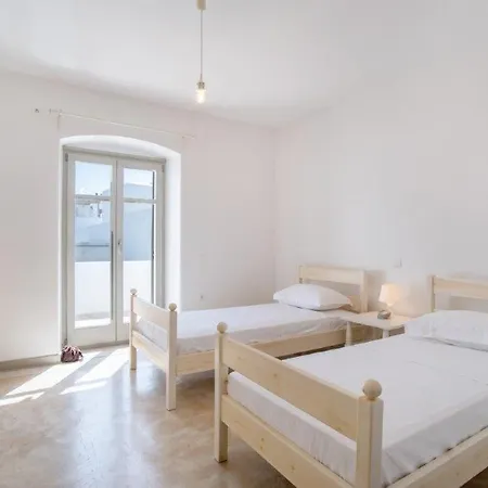 Piperi On The Rocks Villa Naousa (Paros)