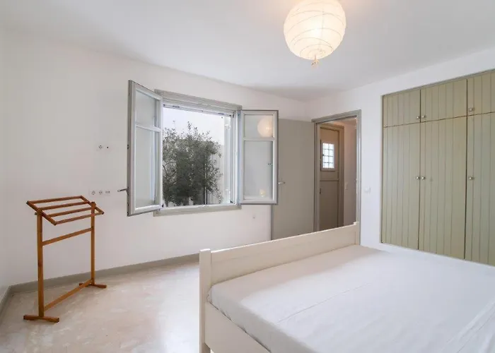 Piperi On The Rocks Náoussa