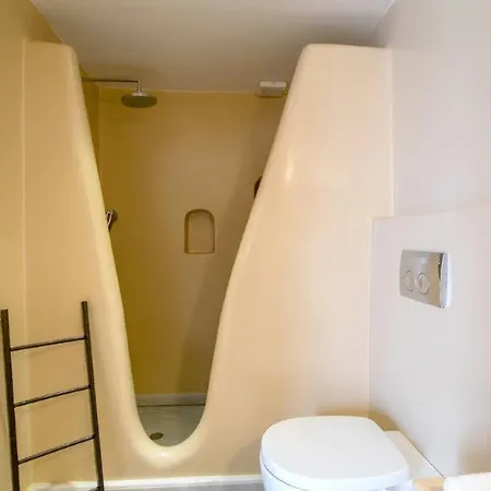 Piperi On The Rocks * נאוסה