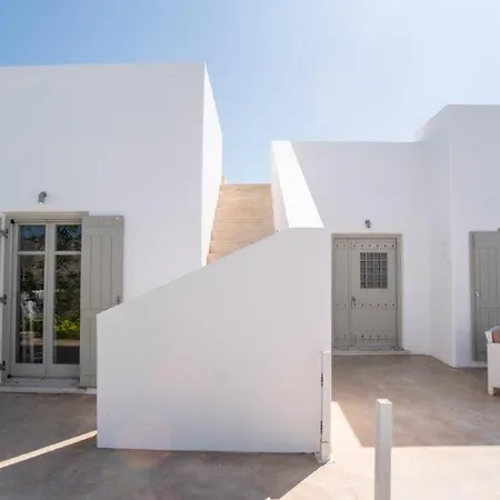 Piperi On The Rocks *