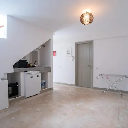 Piperi On The Rocks Villa Náusza