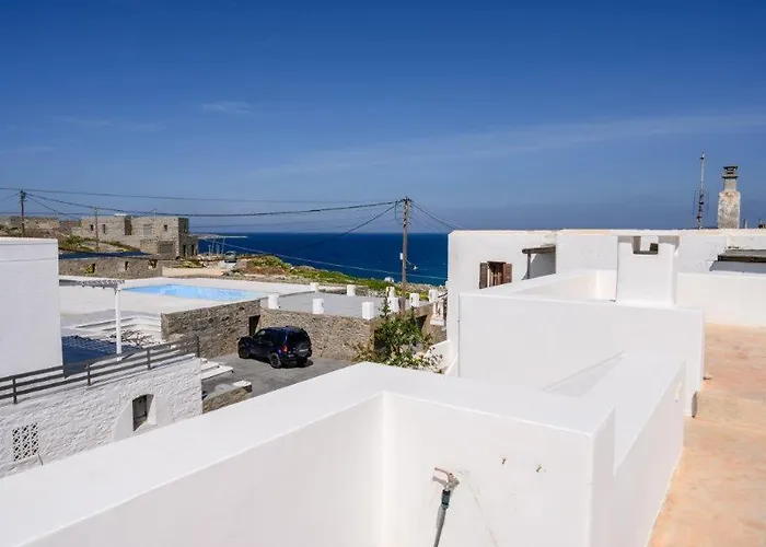 Piperi On The Rocks Vila *