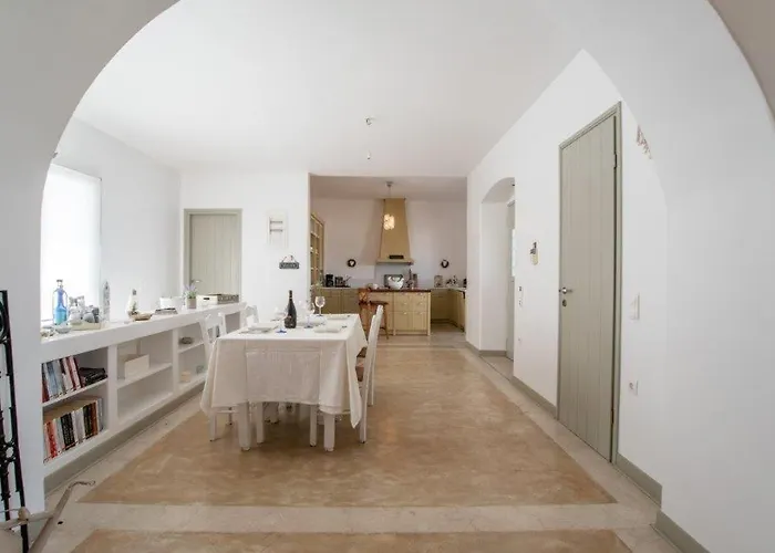 Piperi On The Rocks Villa *