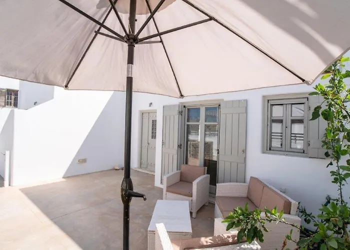 Vila Piperi On The Rocks Nausa